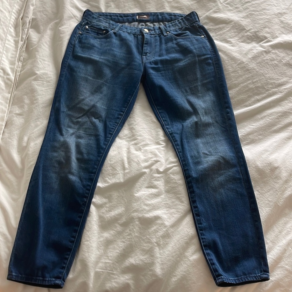MOTHER denim. 28 Excellent condition, rarely worn.